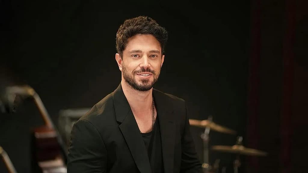 Murat Boz Menajeri | iletişim | +90 532 206 59 59