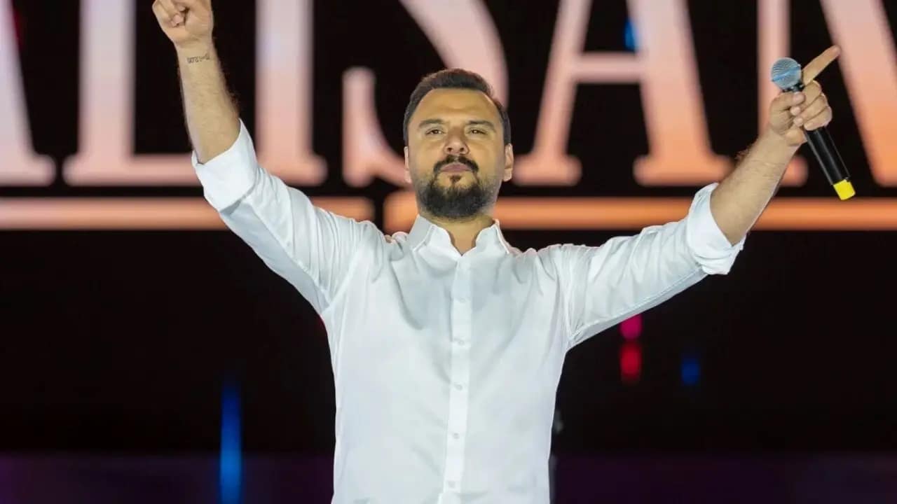 Alişan Menajeri Kimdir_ _ 0532 206 59 59 _ Booking