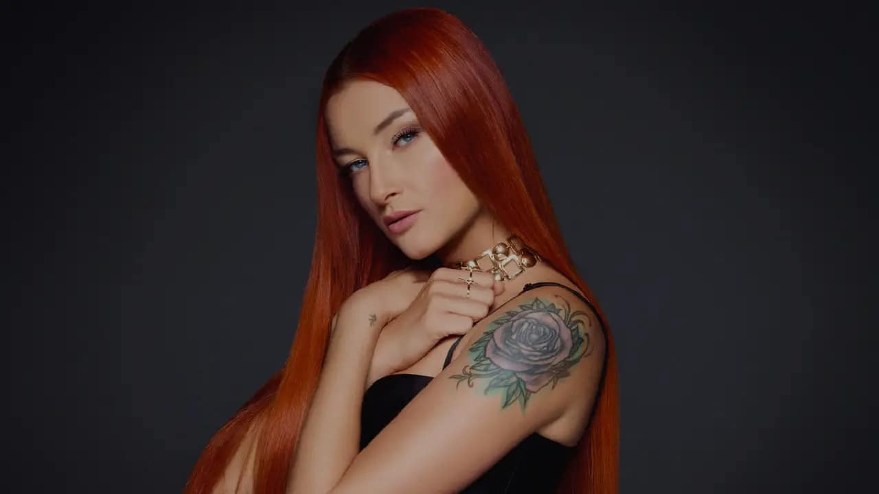 Güliz Ayla Menajeri Kimdir_ _ 0532 206 59 59 _ Booking