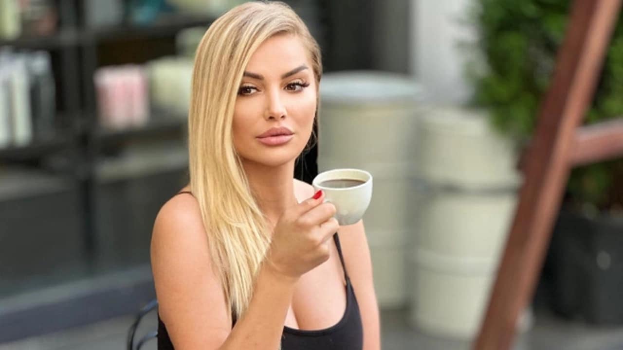Songül Karlı Menajeri Kimdir 0532 450 72 70 İletişim 2026