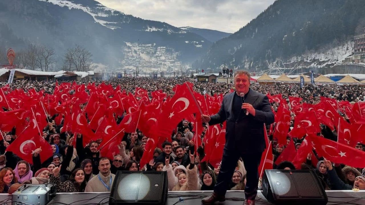 İsmail Türüt Menajeri iletişim 0532 206 59 59 Booking - 2026