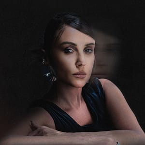 Bengü Beker Menajeri